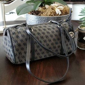 GENTLY LOVED Vintage Dooney & Bourke purse
